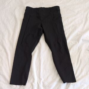 NWOT. Brooks Black Leggings Ankle Length Classic Cut